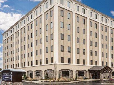 Staybridge Atlanta Airport Hotel College Park