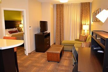 Staybridge Atlanta Airport Hotel