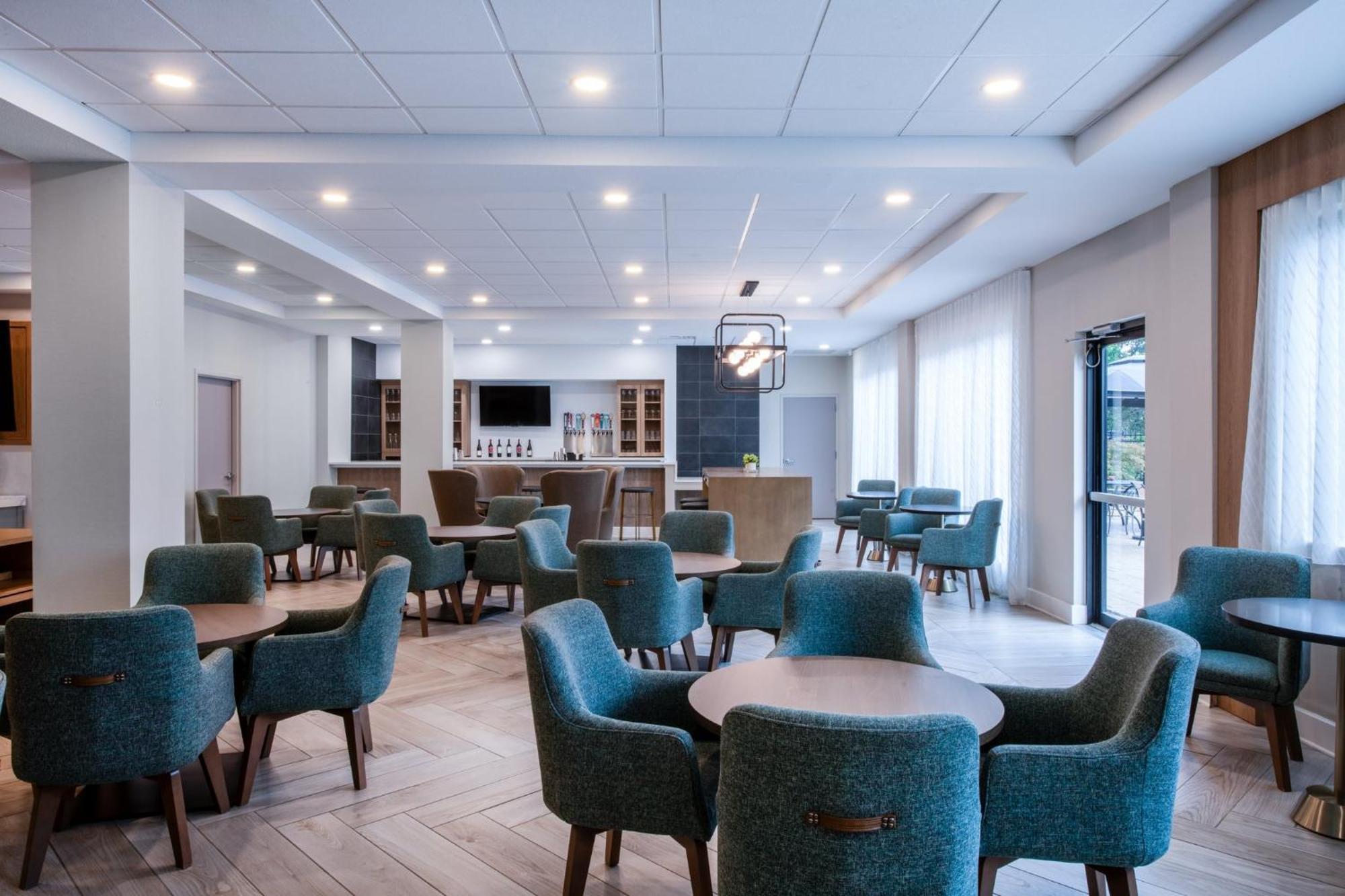 Staybridge Atlanta Airport 3*