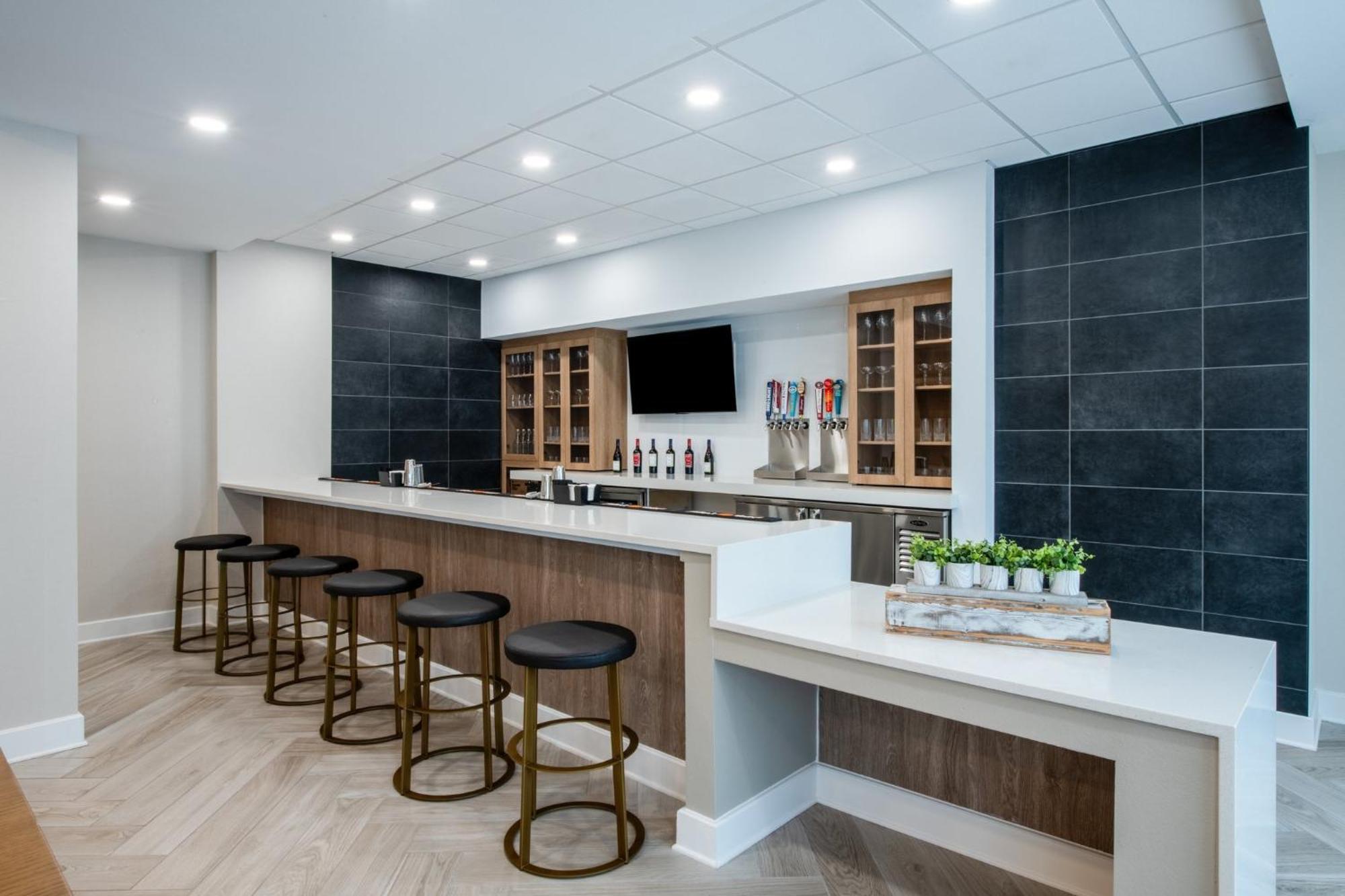 Staybridge Atlanta Airport 3* College Park