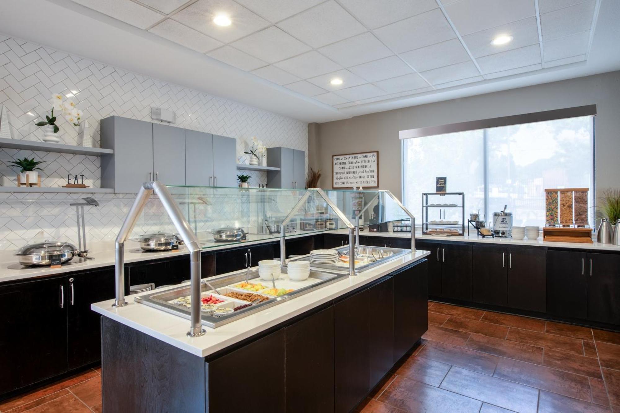 Staybridge Atlanta Airport Hotel