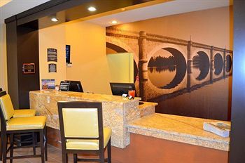 Staybridge Atlanta Airport 3*