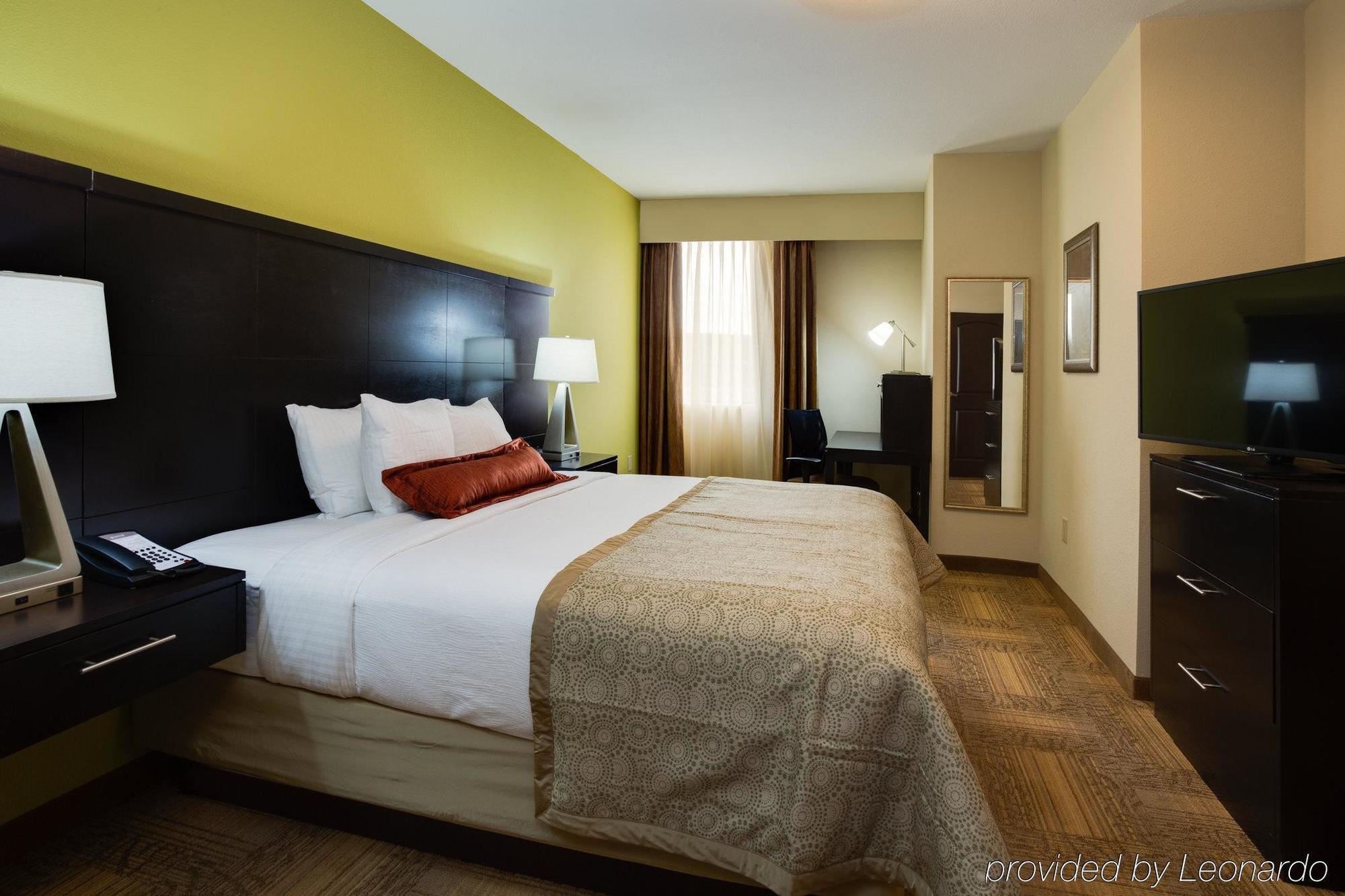 Staybridge Atlanta Airport